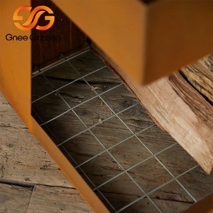 コールテンスチール製自立式暖炉